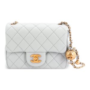 CHANEL 22K messenger bag