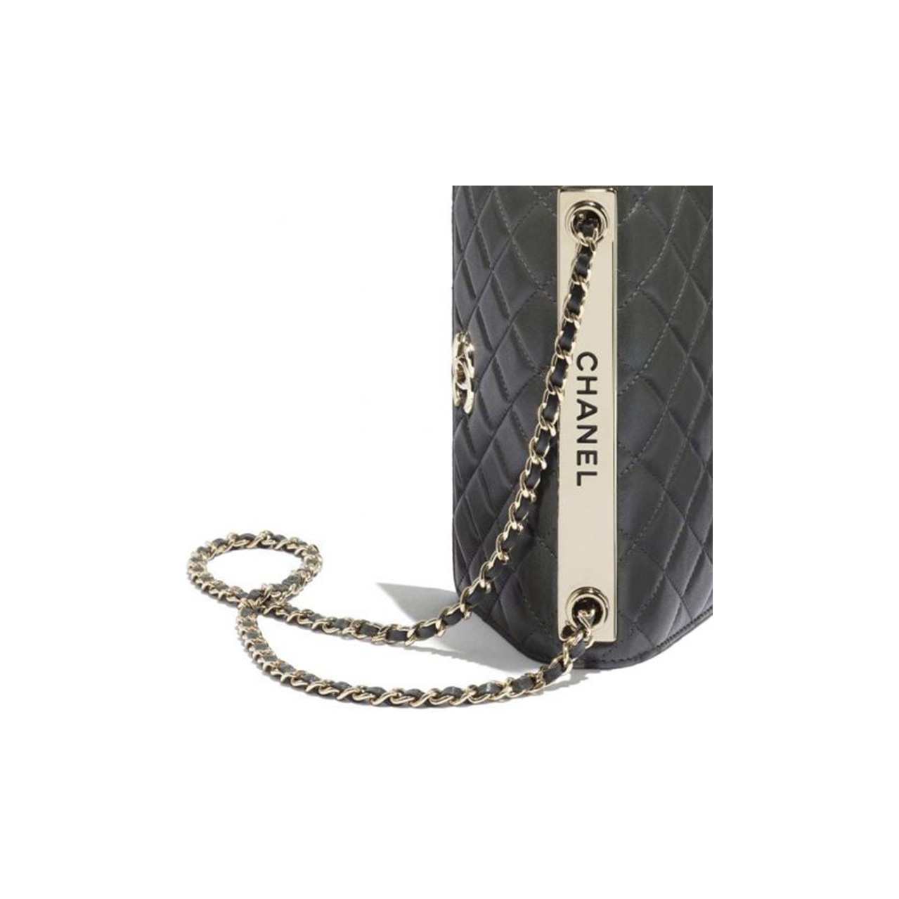 CHANEL WOC messenger bag