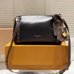 Louis Vuitton Express PM