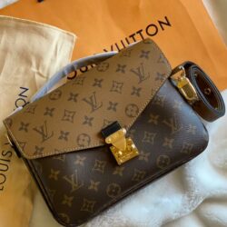Louis Vuitton Pochette Metis Brown